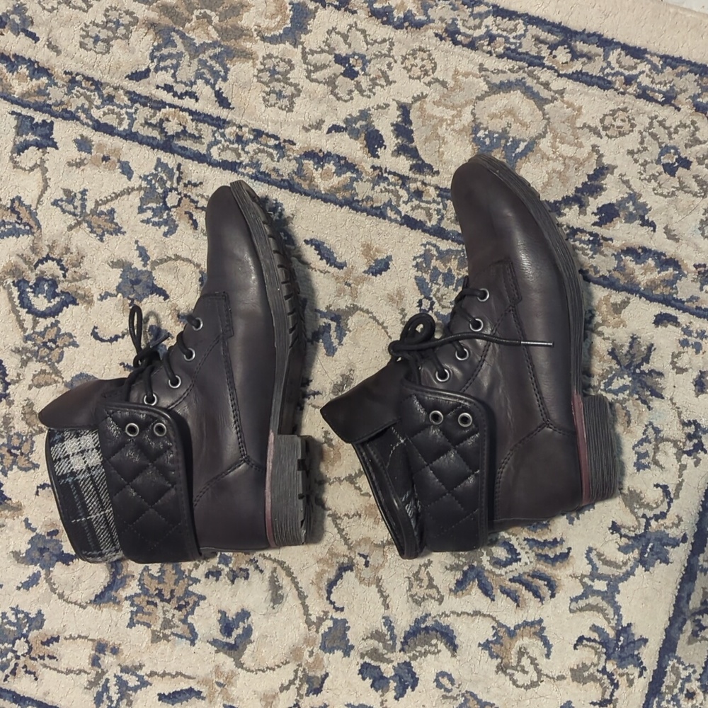 Rock & Candy Women's size 7 black boots